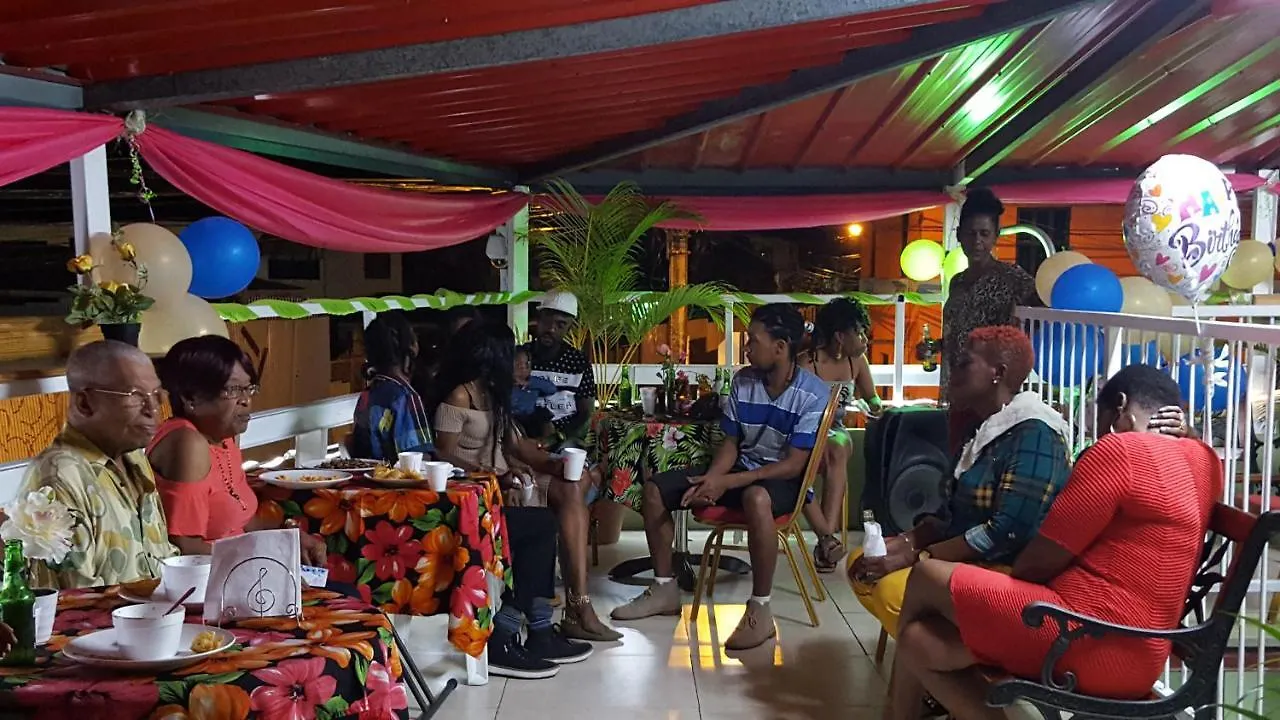 Affittacamere La Calypso Hotel Boissiere Village